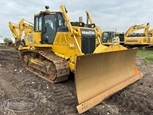 Used Komatsu Bulldozer,Used Bulldozer in yard,Front of used Dozer